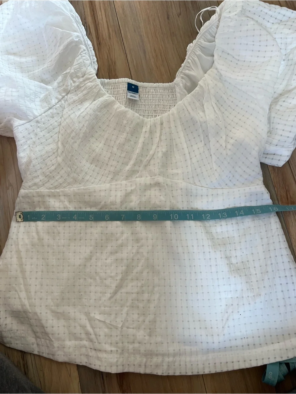 Old Navy White Puff Sleeve Cropped Blouse